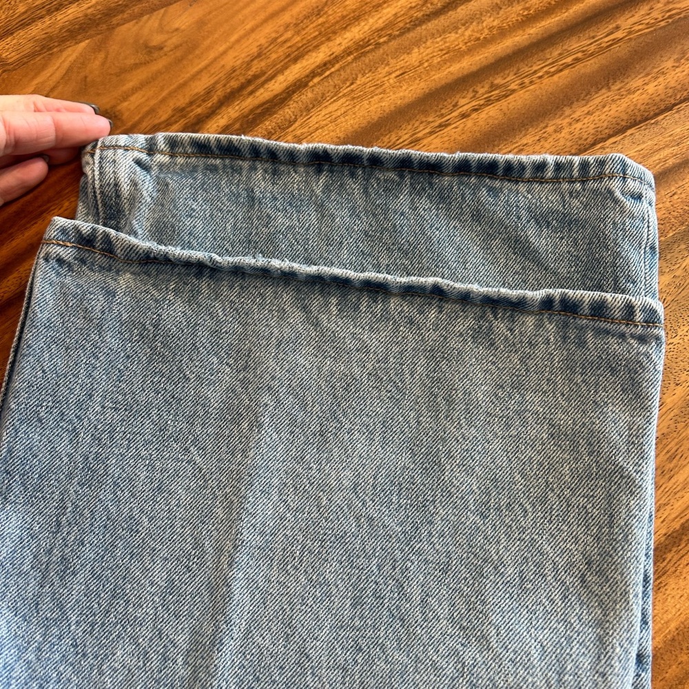 Denim Forum Light Blue Jeans - Picture 6 of 6